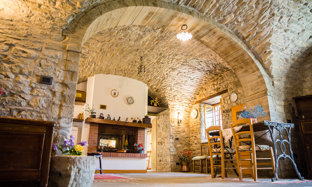 Masseria Acquasalsa Isernia | Appartamento con archi in pietra